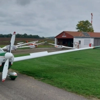 Der Flugbetrieb des Luftsportvereins Dinkelsbühl-Hesselberg startet von der Anlage in Irsingen. (Foto: Luftsportverein/Günter Pomp)