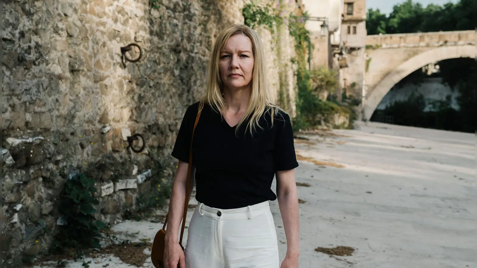 Hüller in einer Szene des Films. (Foto: Elliott Kreyenberg/Weltkino/dpa)