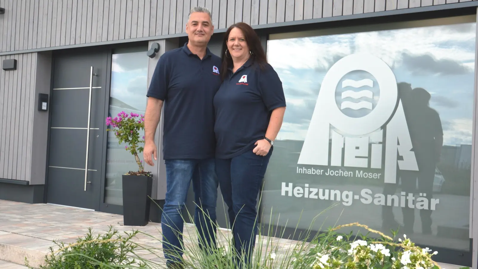 Geschäftsführer Jochen Moser und Ehefrau Yvonne Moser-Krauß freuen sich über den Abschluss des Projektes und auf Ihren Besuch! (Foto: Peter Tippl)