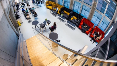 Tech-Start-ups in Deutschland distanzieren sich zunehmend von den USA. (Archivbild) (Foto: Jens Büttner/dpa-Zentralbild/dpa)