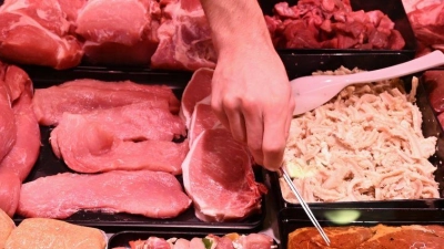 Immmer mehr Deutsche wollen bewusster Fleisch konsumieren. (Foto: Bernd Weißbrod/dpa)