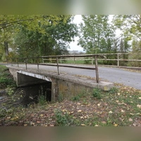Gefährlicher Weg über die Aisch: Gleich drei Brücken im Ipsheimer Ortsteil Oberndorf müssen erneuert werden. (Foto: Alexander Rausch)