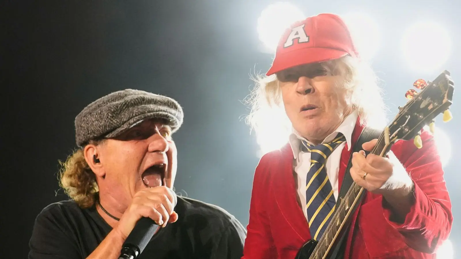 Die Rockband AC/DC, hier in Kalifornien, tritt im August in Karlsruhe auf. (Archivbild) (Foto: Chris Pizzello/Invision/AP/dpa)