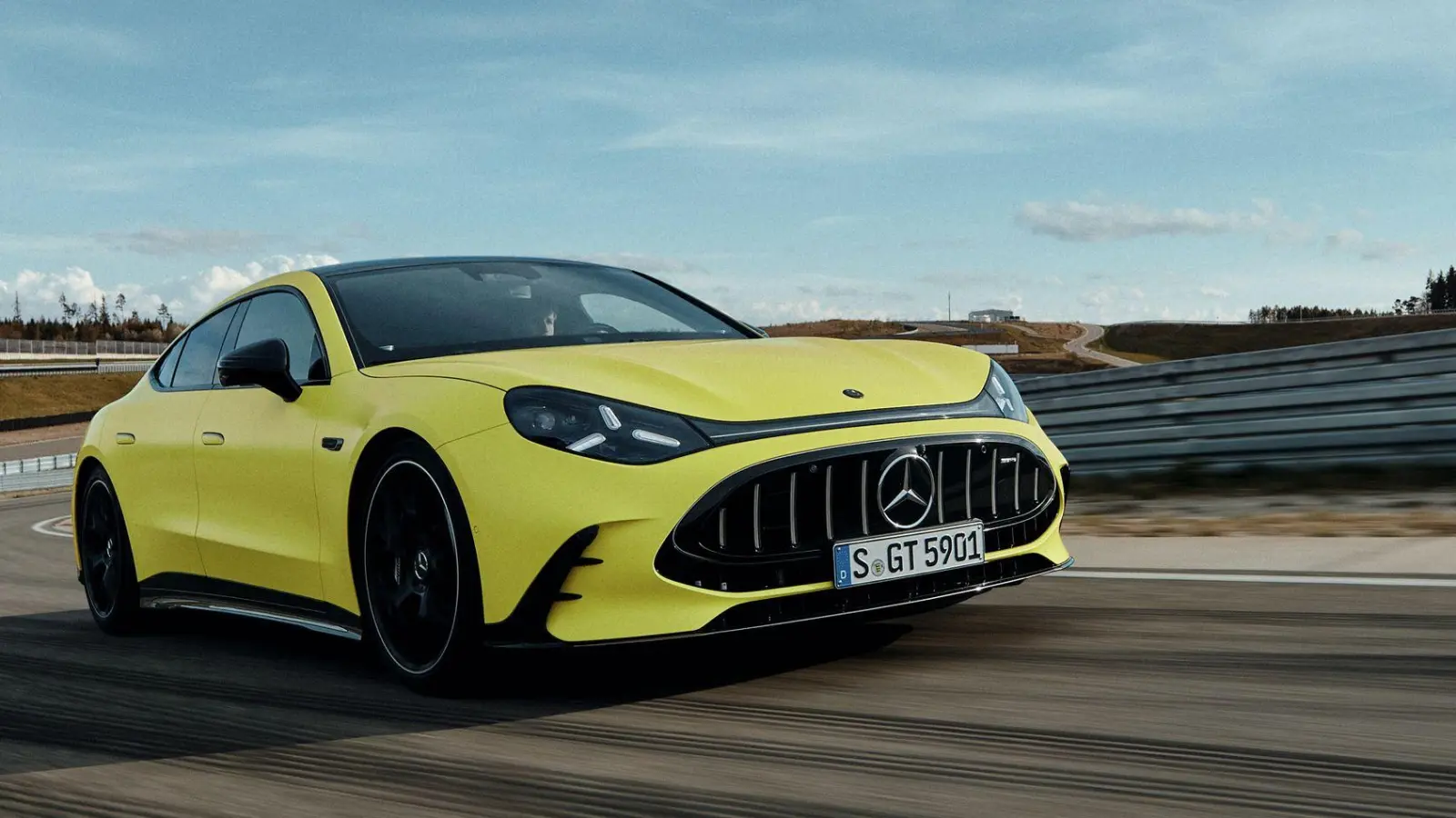 Zehn Minuten laden, dann weiterfahren: AMG verspricht dank 800-Volt-Technik und bis zu 600 kW Ladeleistung mehr als 460 Kilometer Reichweite nach so einer kurzen Pause. (Foto: -/Mercedes-Benz AG/dpa-tmn)