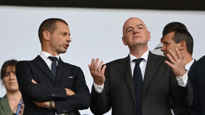 Der Machtkampf der UEFA gegen FIFA-Boss Infantino geht auf juristischem Weg weiter. (Archivbild) (Foto: Robert Michael/dpa)