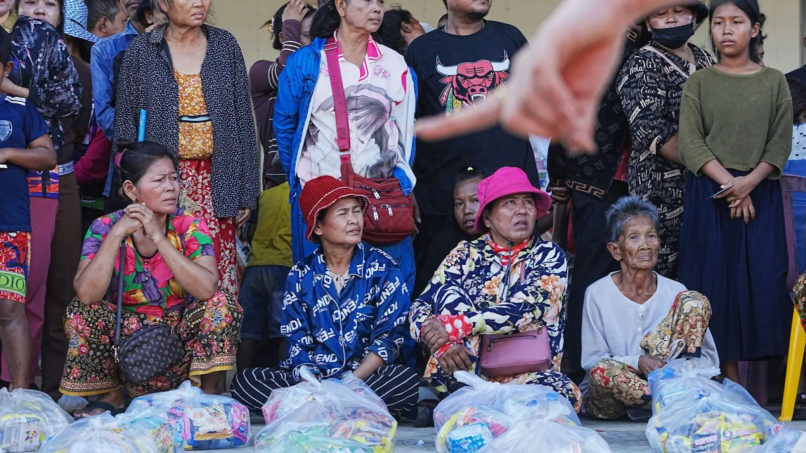 Der Konflikt zwischen Thailand und Kambodscha hat bereits über 500.000 Zivilisten in die Flucht getrieben.  (Foto: Heng Sinith/AP/dpa)