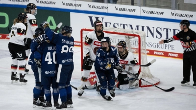 Die DEB-Frauen kassierten gegen Finnland eine deutliche Niederlage. (Foto: Sven Hoppe/dpa)