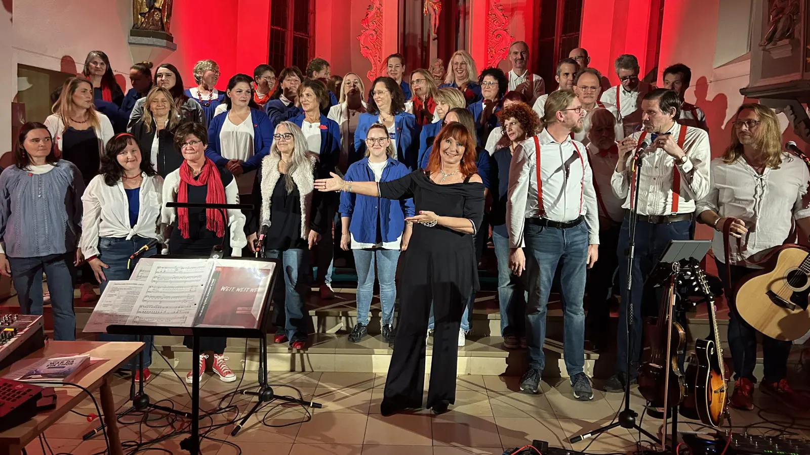 Petra T. König und B-Voices bescherten ihrem Publikum einen besonderen Abend. (Foto: Levent Özdil)