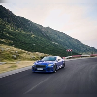 Kein Leichtgewicht, aber leichter: Bentley Supersports geht auf die Kurvenhatz. (Foto: Radu Chindris/Bentley/dpa-tmn)