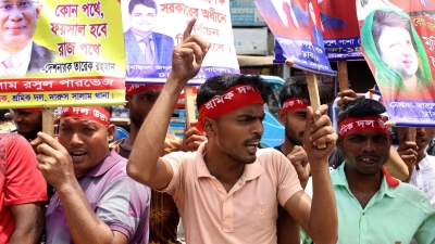 Demonstranten fordern in Dhaka den Rücktritt von Premierministerin Sheikh Hasina. (Foto: Syed Mahabubul Kader/ZUMA Press Wire/dpa)