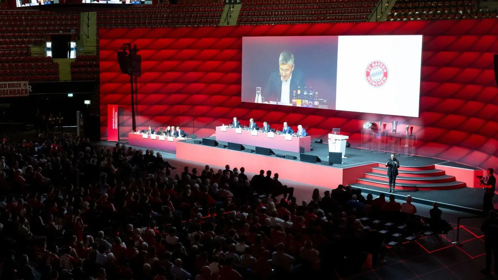 Die Jahreshauptversammlung des FC Bayern findet diesmal am 2. November statt. (Foto: Sven Hoppe/dpa)