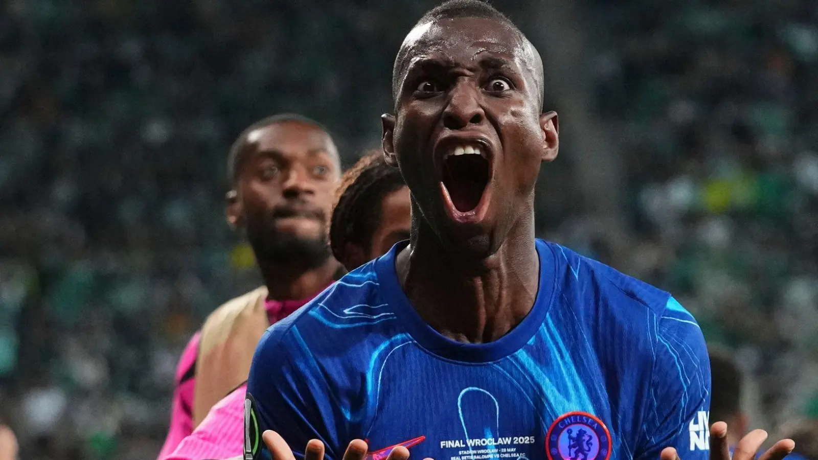 Nicolas Jackson wechselt auf Leihbasis vom FC Chelsea zum FC Bayern. (Archivbild) (Foto: Petr David Josek/AP/dpa)