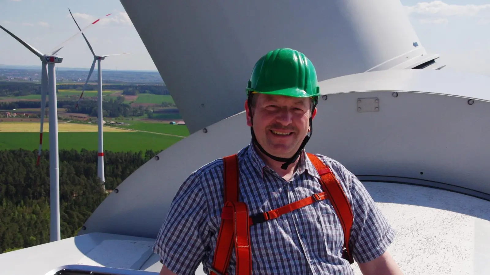 Dass Flachslanden zusammen mit Reinhold Zeilinger trotz mancher Widerstände den Bau des Windparks durchsetzte, hat sich für die Anteilseigner und die NorA-Gemeinden gelohnt. (Foto: Fritz Arnold)