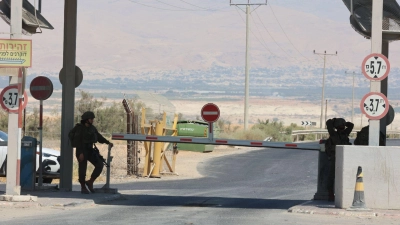 Israel kontrolliert den Grenzübergang zwischen Jordanien und dem Westjordanland. (Archivbild) (Foto: Gil Cohen Magen/XinHua/dpa)