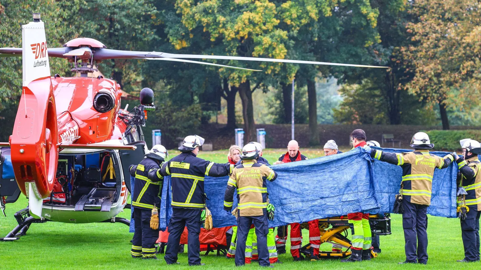 Mit einem Rettungshubschrauber war Iris Stalzer mit lebensgefährlichen Verletzungen in ein Krankenhaus geflogen worden. (Archivbild) (Foto: Alex Talash/dpa)
