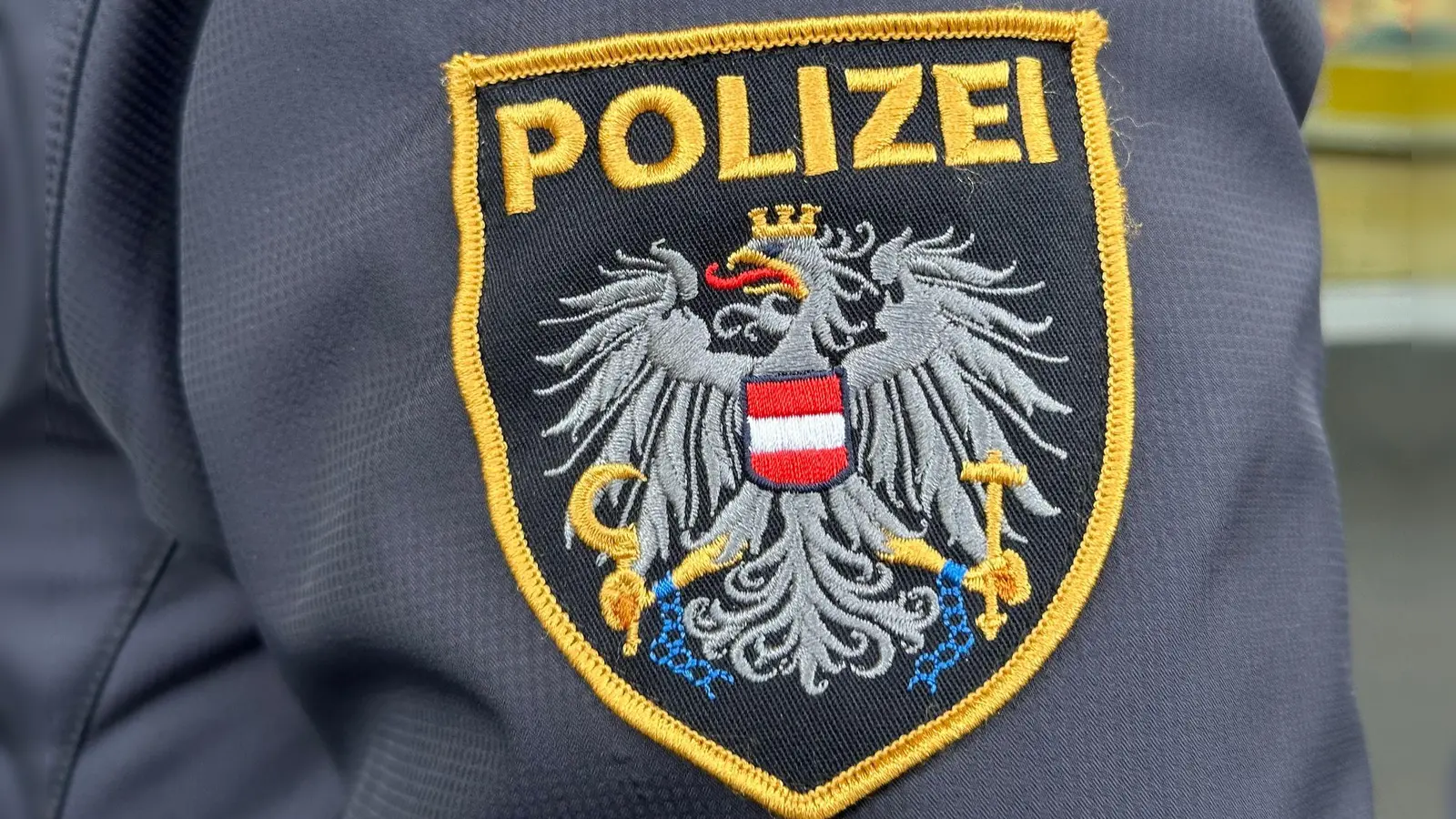 Bei einem Unfall in den Tiroler Bergen kam eine Münchnerin laut Polizei ums Leben. (Archivbild) (Foto: Matthias Röder/dpa)