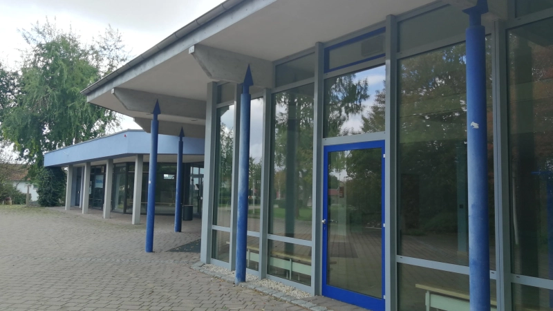 Der geplante Ersatzneubau der Frankenlandhalle in Schnelldorf (Foto) wurde beim Bundesförderprogramm zunächst nicht berücksichtigt. Im Herbst will die Gemeinde einen neuen Antrag stellen. (Foto: Friedrich Strohmeier)