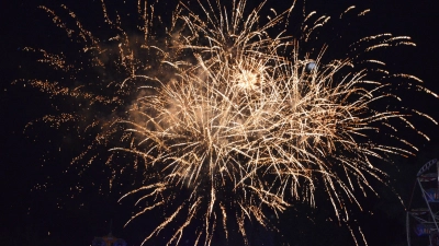 Mit einem siebenminütigen Feuerwerk endete am Montagabend das diesjährige Heimat- und Volksfest. (Foto: Peter Tippl)