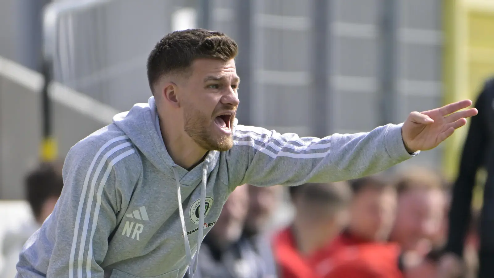 Trainer Niklas Reutelhuber ärgert sich heute noch über die im Hinspiel verlorenen Punkte.  (Foto: Martin Rügner)