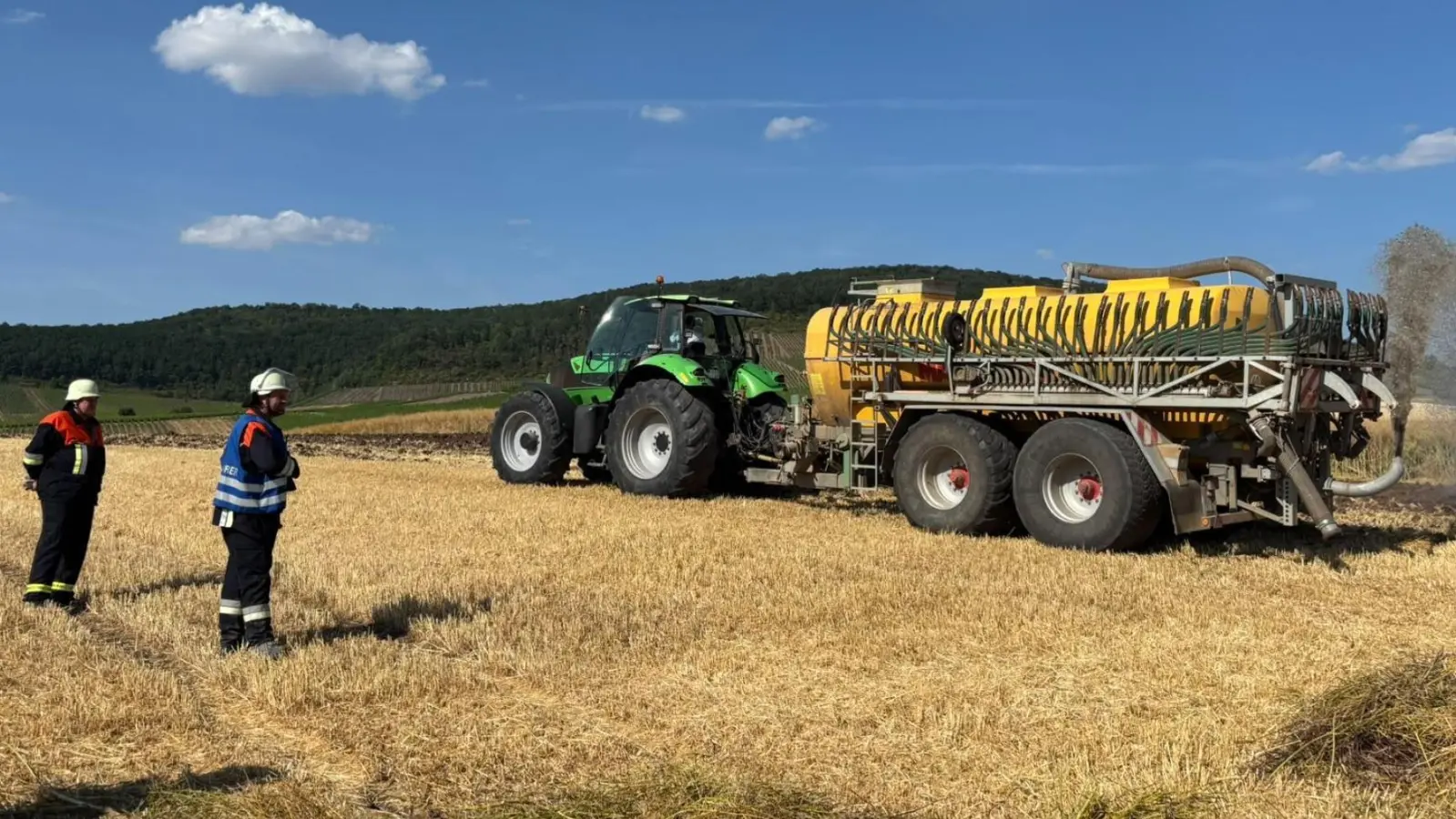 Gleich dreimal brannte es innerhalb einer Woche zuletzt in Ippesheim. Ohne die Hilfe der Landwirte wäre man da aufgeschmissen.  (Archivbild: Kreisfeuerwehrverband NEA)